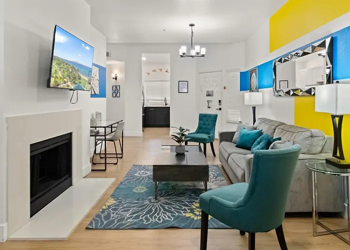 2 Min To Tpc & Local Events Arena & Fairway Hub Apartment Scottsdale