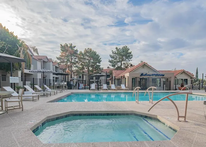 2 Min To Tpc & Local Events Arena & Fairway Hub Apartment Scottsdale